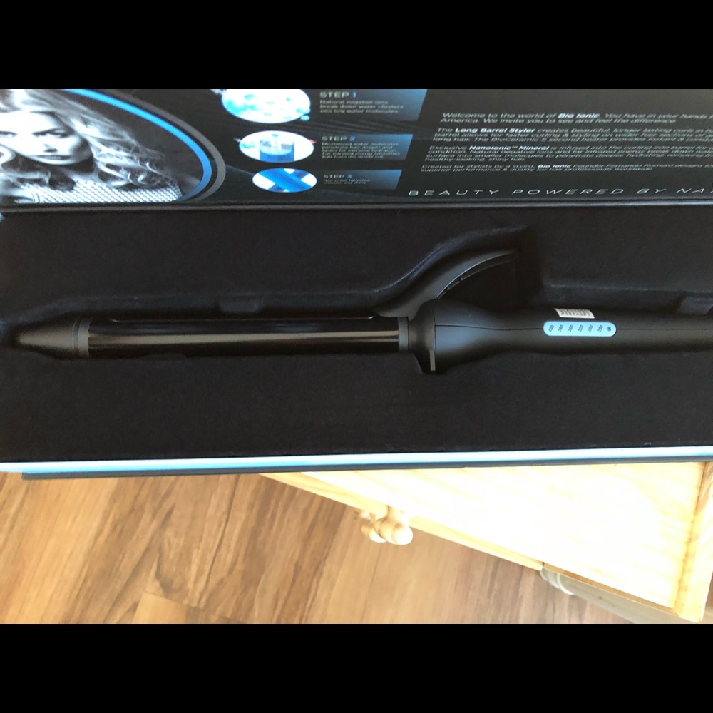 Bio Ionic Long Barrel Curling Iron 1 inch - Picture 2 of 6